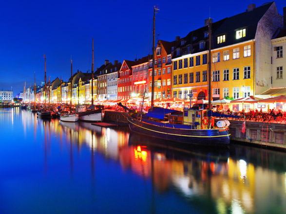 https://static.service-voyages.com/mobile/croisiere/images/fr/escales/escale,copenhague-copenhague_zoom,DK,CPH,39346.jpg