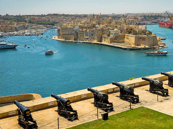 https://static.service-voyages.com/mobile/croisiere/images/fr/escales/escale,la valette-la valette_zoom,MT,MLA,529257.jpg