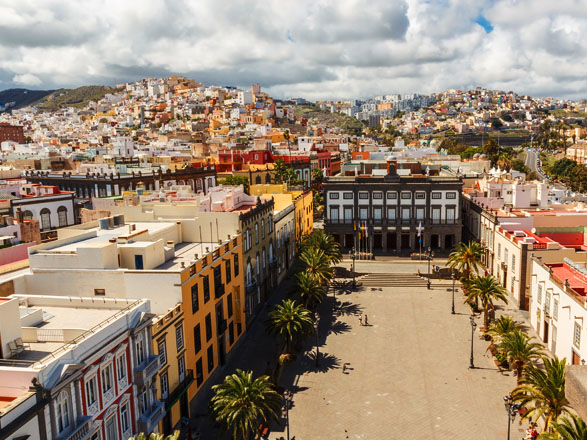 https://static.service-voyages.com/mobile/croisiere/images/fr/escales/escale,las palmas de gran canaria-las palmas de gran canaria_zoom,ES,LPA,38445.jpg