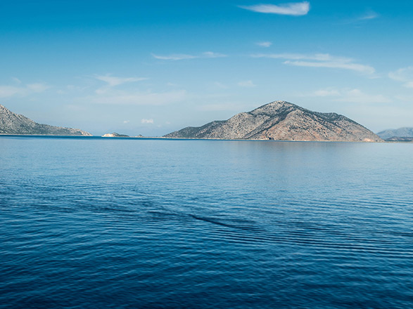 https://static.service-voyages.com/mobile/croisiere/images/fr/escales/escale,lavrio-lavrio_zoom,GR,LAV,35785.jpg