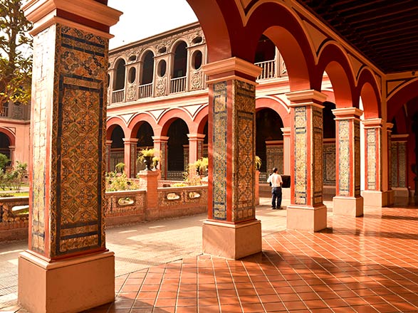 https://static.service-voyages.com/mobile/croisiere/images/fr/escales/escale,lima-lima_zoom,PE,LIM,36854.jpg
