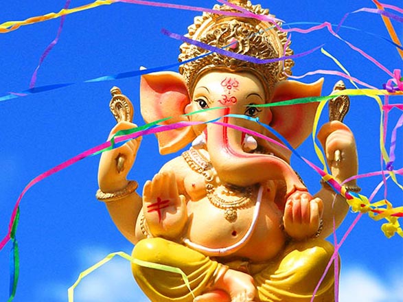 https://static.service-voyages.com/mobile/croisiere/images/fr/escales/escale,mumbai (ex bombay)-mumbai (ex bombay)_zoom,IN,BOM,67324.jpg