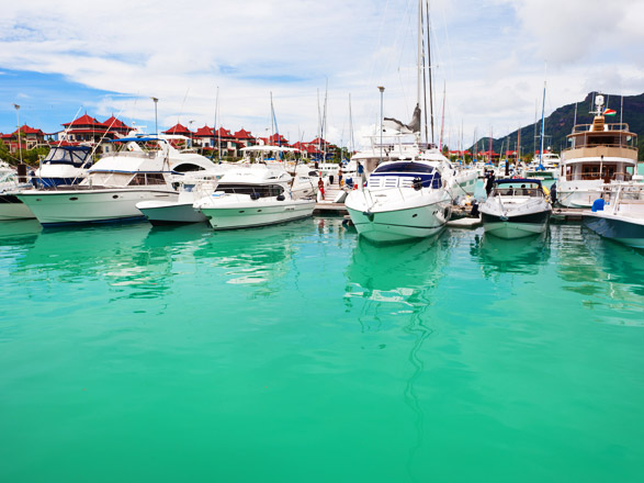 https://static.service-voyages.com/mobile/croisiere/images/fr/escales/escale,port victoria-port victoria_zoom,SC,POV,38838.jpg