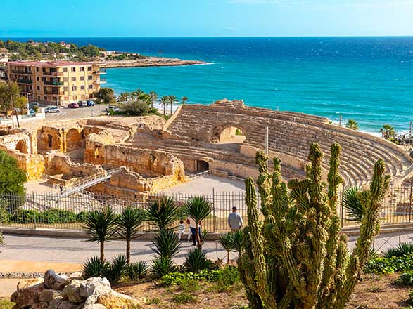 https://static.service-voyages.com/mobile/croisiere/images/fr/escales/escale,tarragone-tarragone_zoom,ES,TAR,544565.jpg