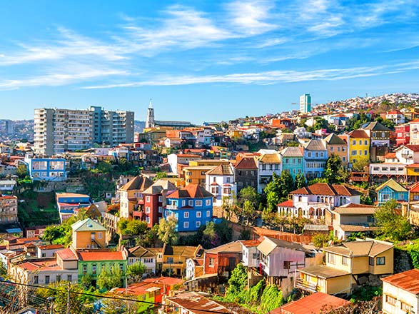 https://static.service-voyages.com/mobile/croisiere/images/fr/escales/escale,valparaiso-valparaiso_zoom,CL,VAP,37712.jpg