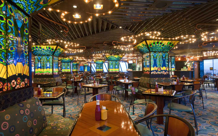 Navire Carnival Elation