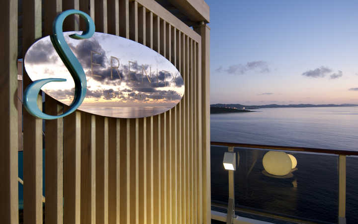 Navire Carnival Legend