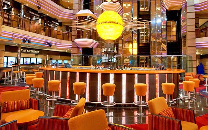 Navire Carnival Luminosa