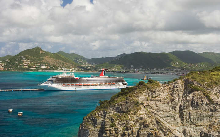 Navire Carnival Valor