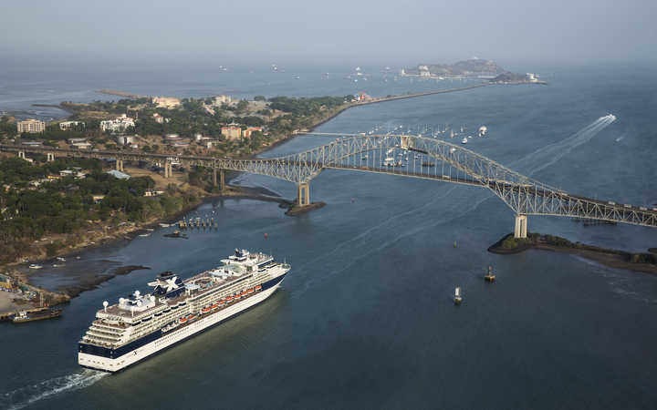 Navire Celebrity Infinity