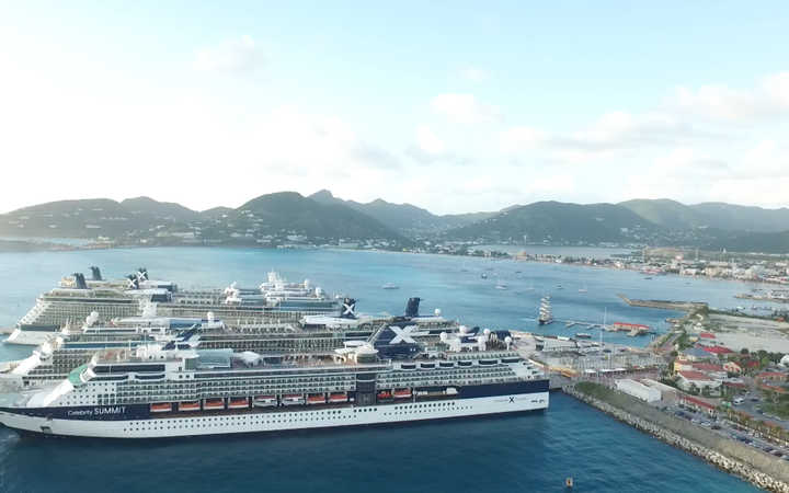 Navire Celebrity Summit