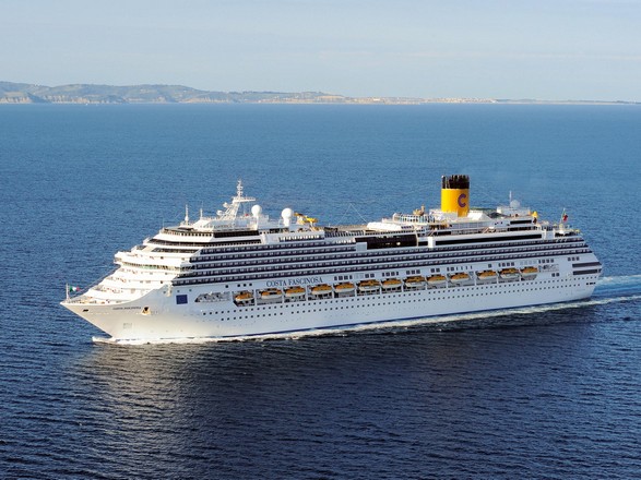 https://static.service-voyages.com/mobile/croisiere/images/fr/navires/navire,costa-fascinosa_max,541,32363.jpg