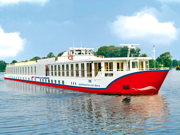 https://static.service-voyages.com/mobile/croisiere/images/fr/navires/navire,katharina-von-bora-_max,1536,536440.jpg