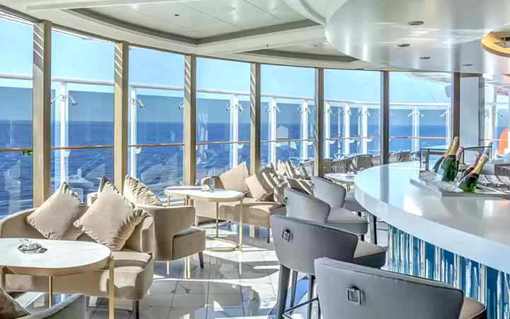 Navire MSC World Asia