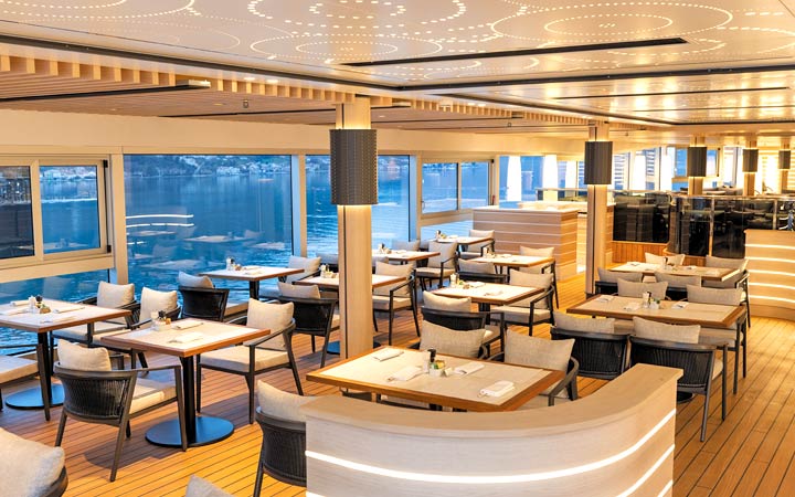 Navire Seven Seas Grandeur