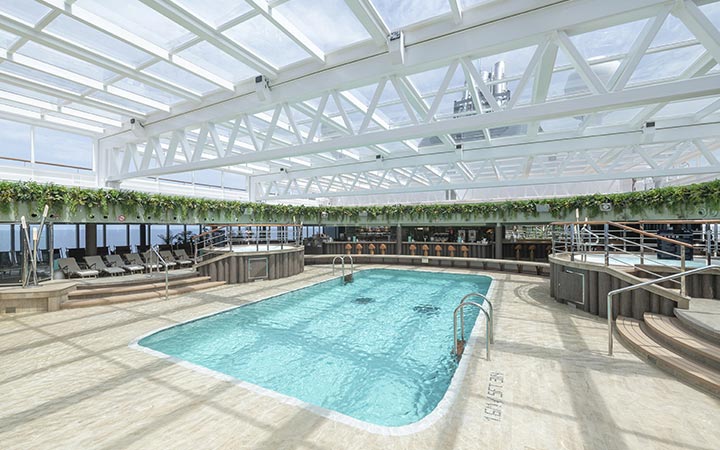 Photo Piscine avec verrière