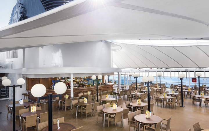 Photo La Pergola Outside Cafeteria